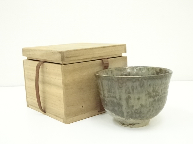 JAPANESE TEA CEREMONY / TEA CHAWAN / IRABO GLAZE